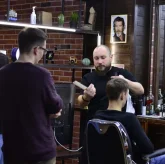 MenfolsClub Barbershop фото 1